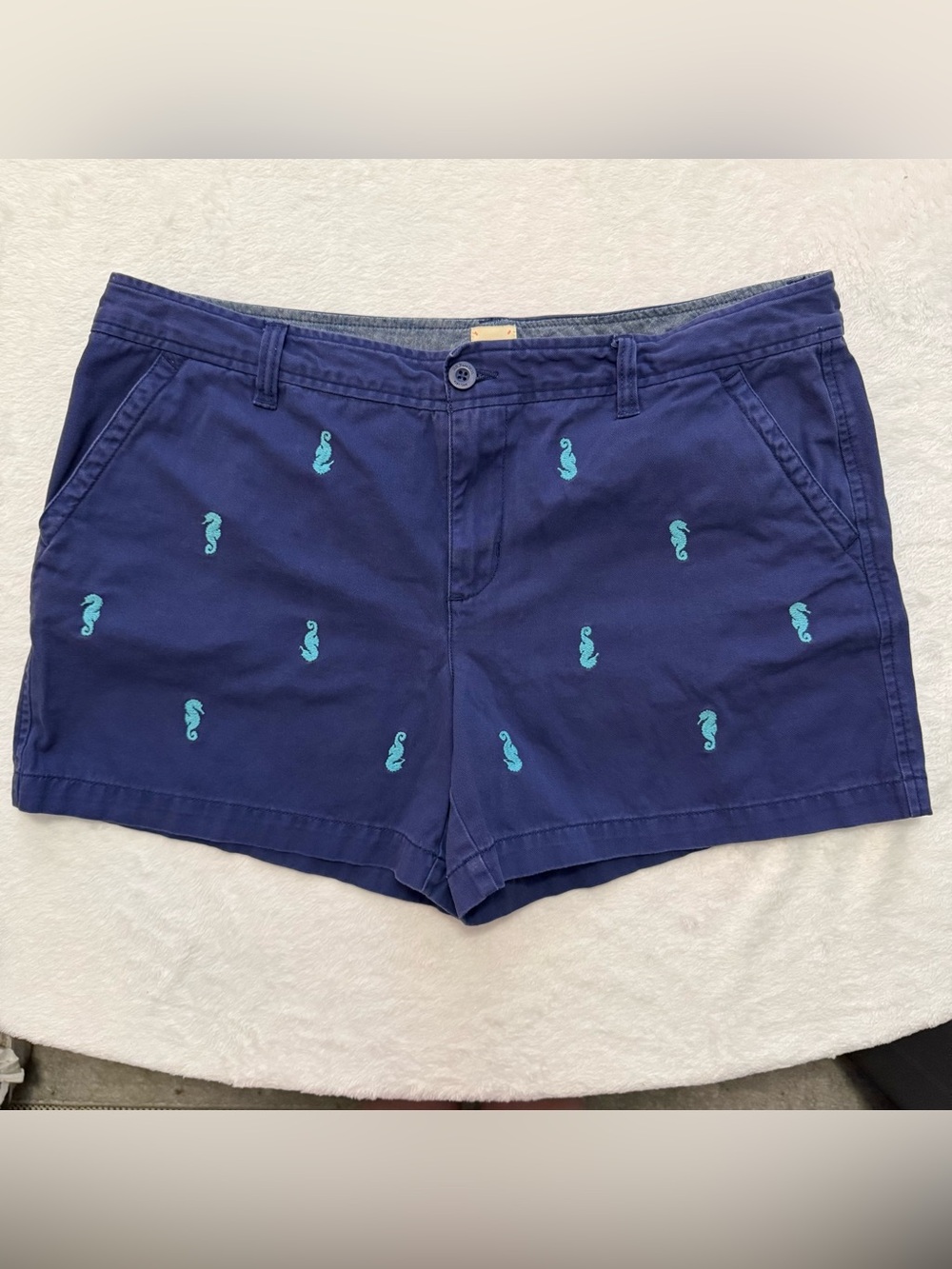 G.H. Bass & Co. Navy Shorts with Turquoise Seahorse Embroidery Size 14